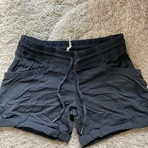 Lululemon drawstring shorts